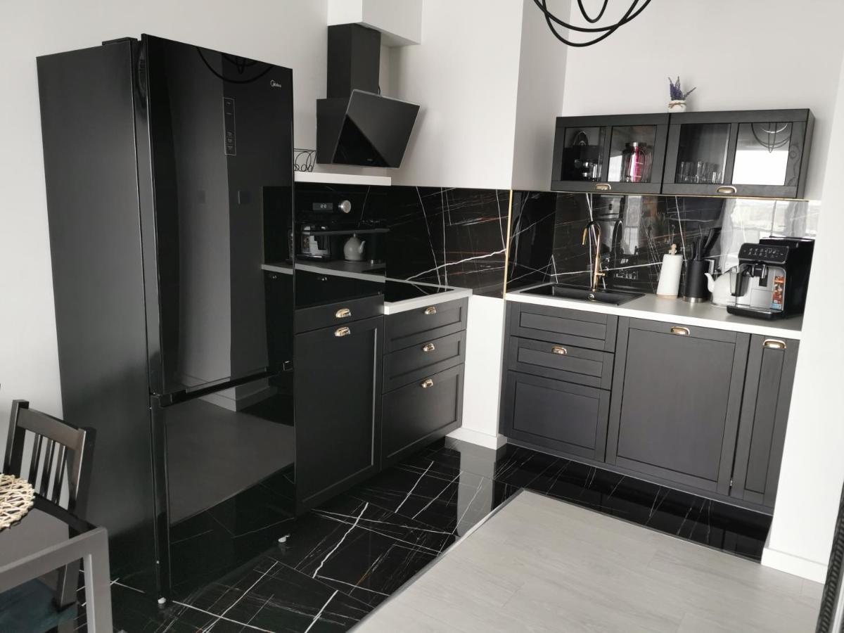 Apartament Przy Bursztynowym Stadionie Гданск Екстериор снимка