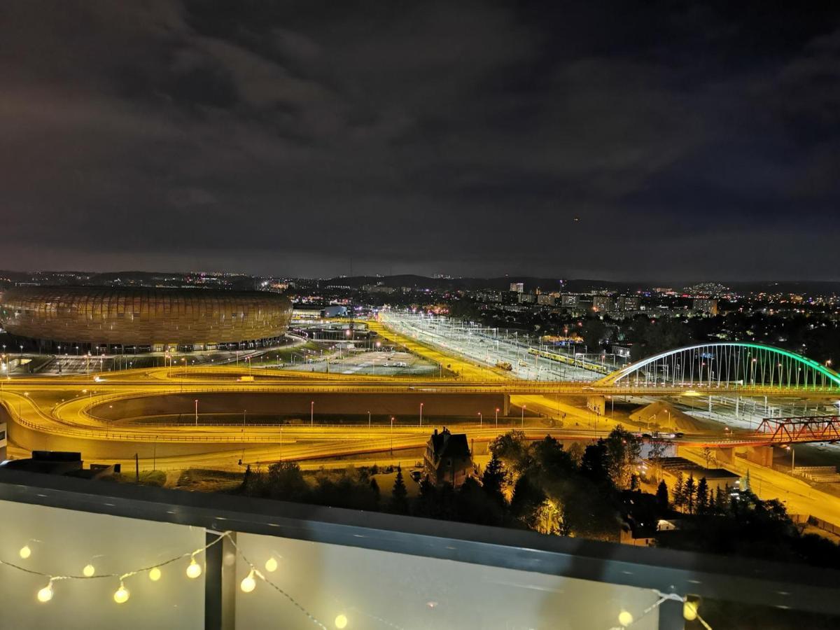 Apartament Przy Bursztynowym Stadionie Гданск Екстериор снимка
