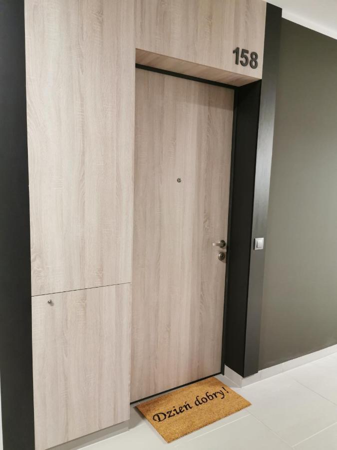 Apartament Przy Bursztynowym Stadionie Гданск Екстериор снимка