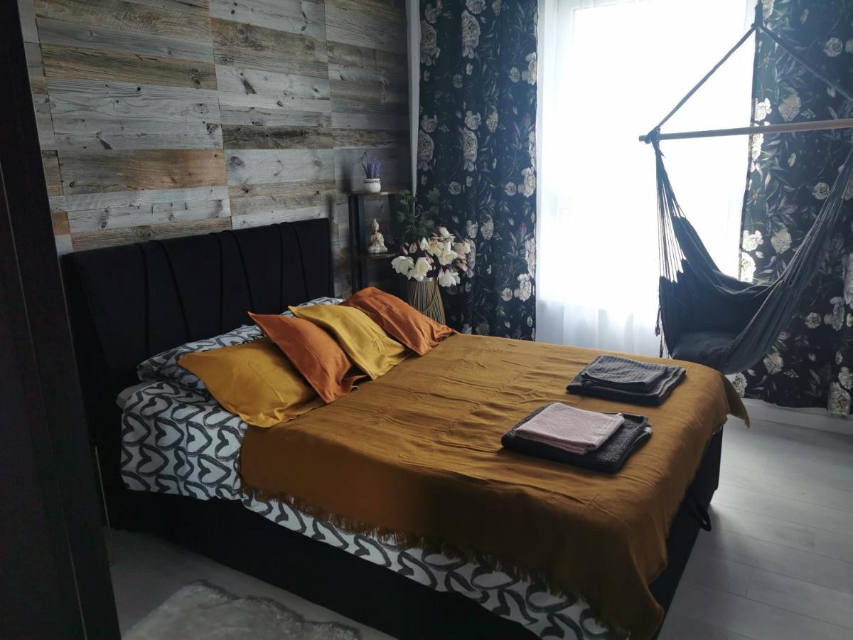 Apartament Przy Bursztynowym Stadionie Гданск Екстериор снимка