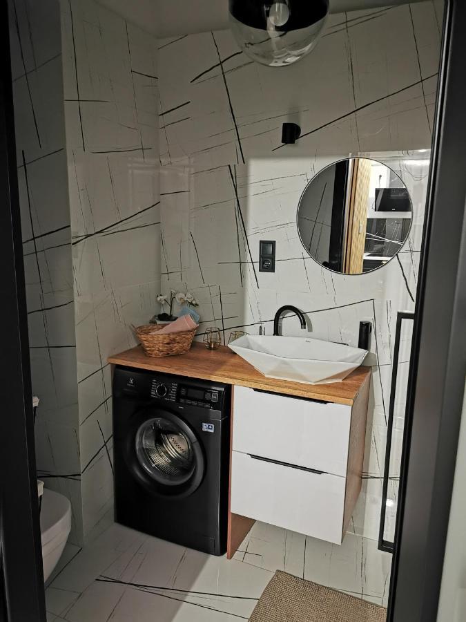 Apartament Przy Bursztynowym Stadionie Гданск Екстериор снимка