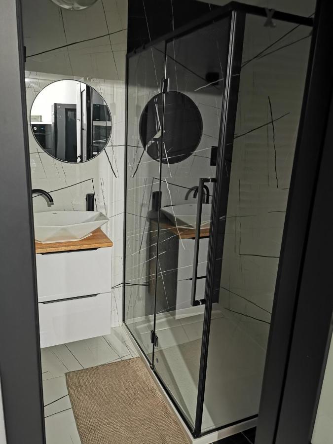 Apartament Przy Bursztynowym Stadionie Гданск Екстериор снимка